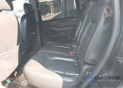 2004 Ford Explorer Limited z USA, uszkodzony, nr VIN 1FMDU75W44UA30933